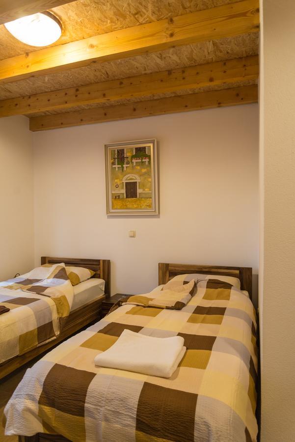 Motel Orhideja Donji Vakuf エクステリア 写真