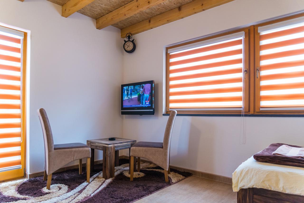 Motel Orhideja Donji Vakuf エクステリア 写真